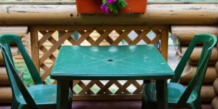 Октябрьский: Отель Домик в лесу