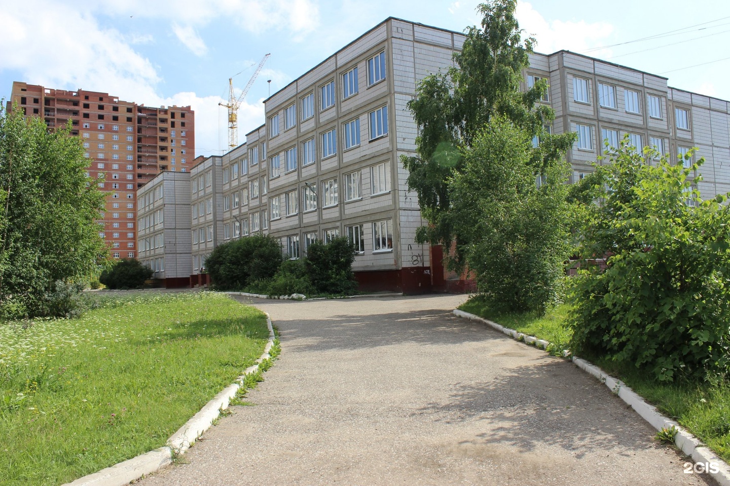 Профсоюз образования Владивостока просит не увольнять директора Центра образован