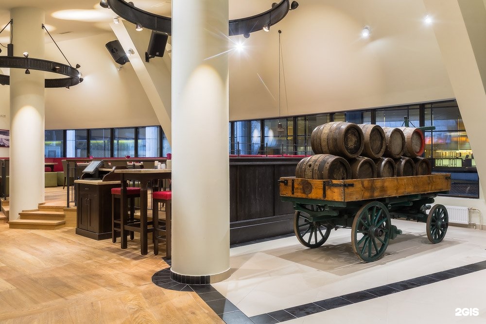 Paulaner brauhaus moscow. Пивоварня Пауланер на Павелецкой. Ресторан Пауланер на Олимпийском проспекте. Пауланер Браухаус Олимпик, Москва. Ресторан Paulaner Brauhaus Новокузнецк.