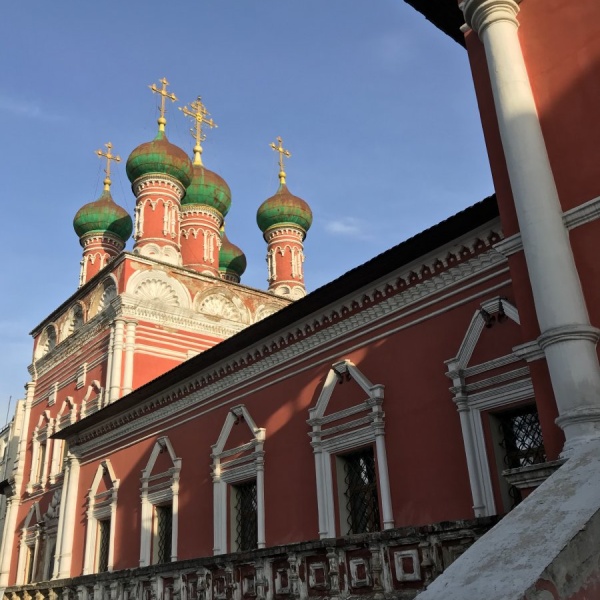 Мужской монастырь в москве на петровке