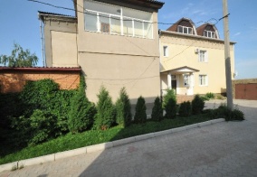 Отель Гостевой дом на Туманяна в Волгограде