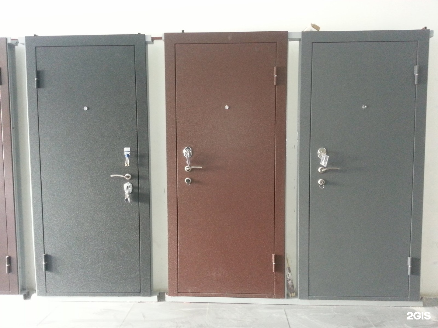 Династия эмблема тольятти. Здание третьяковской галереи в лаврушинском переулке. Третьяковка ленинградская ул 28 2 хабаровск. Новое здание третьяковки на кадашевской набережной. Третьяковка ленинградская ул 28 2 хабаровск.