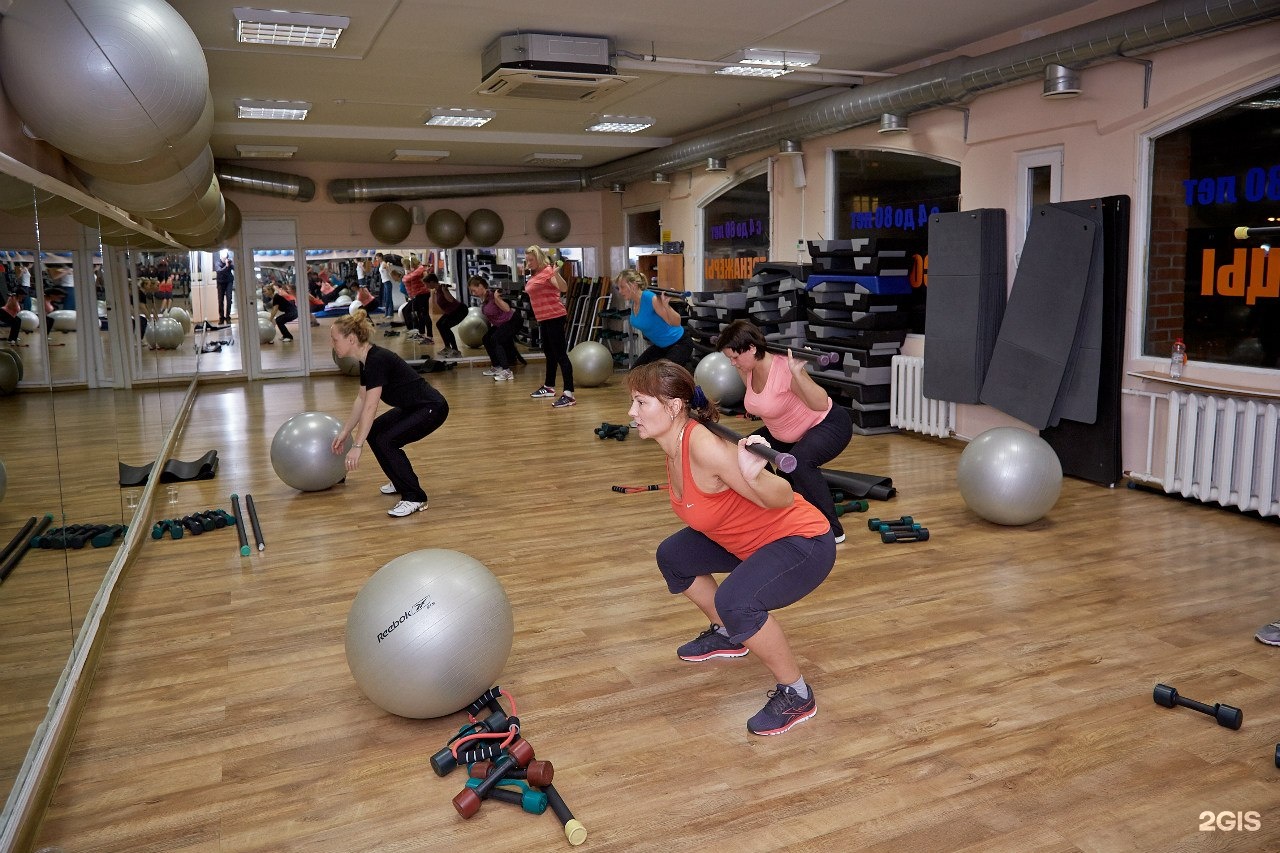 Спортивный приморский. Спорт центр Приморский на Кораблестроителей. S Fitness Приморская. Тренера Приморский спорткомплекс. De Vision фитнес Приморский район.