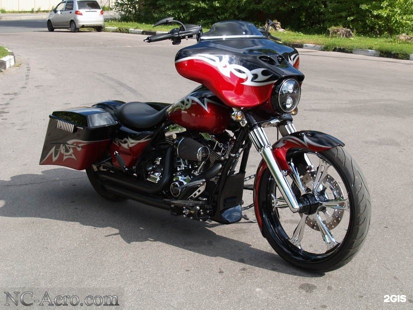 Custom n. Cherry Red Sunglow Harley Davidson.