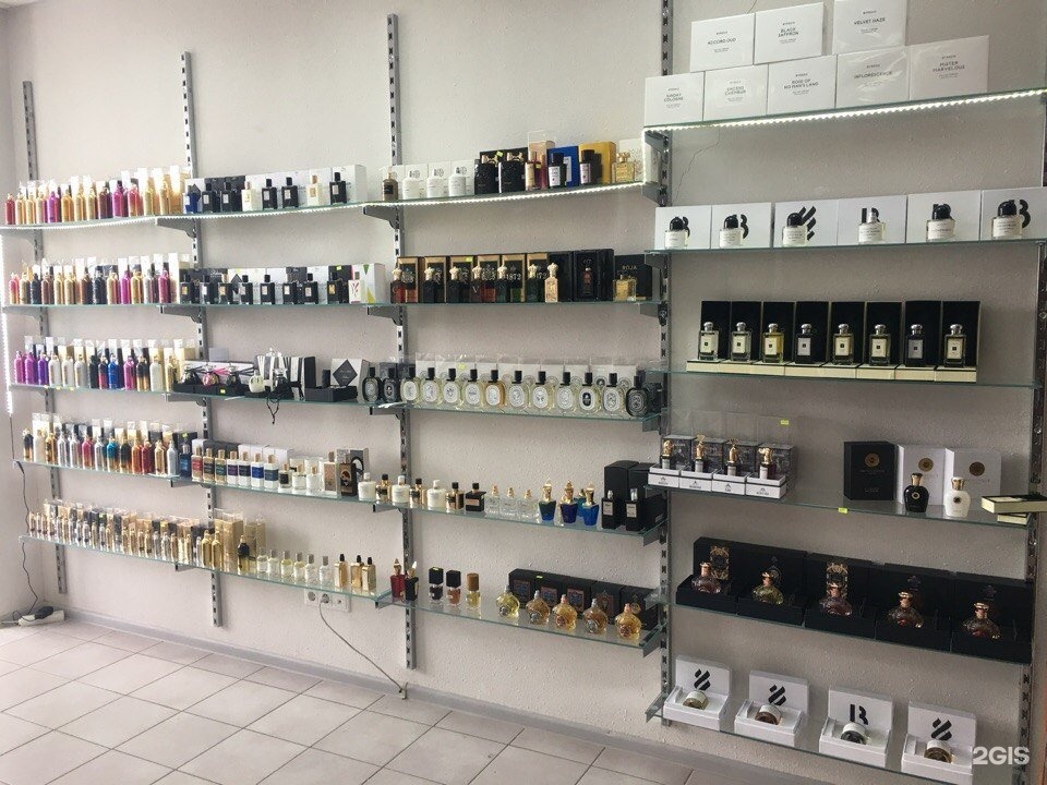 универсал маркет духи. красноярск парфюм магазин. парфюм в косметикс магазине. парфюмерия красноярск. парфюмерия красноярск.