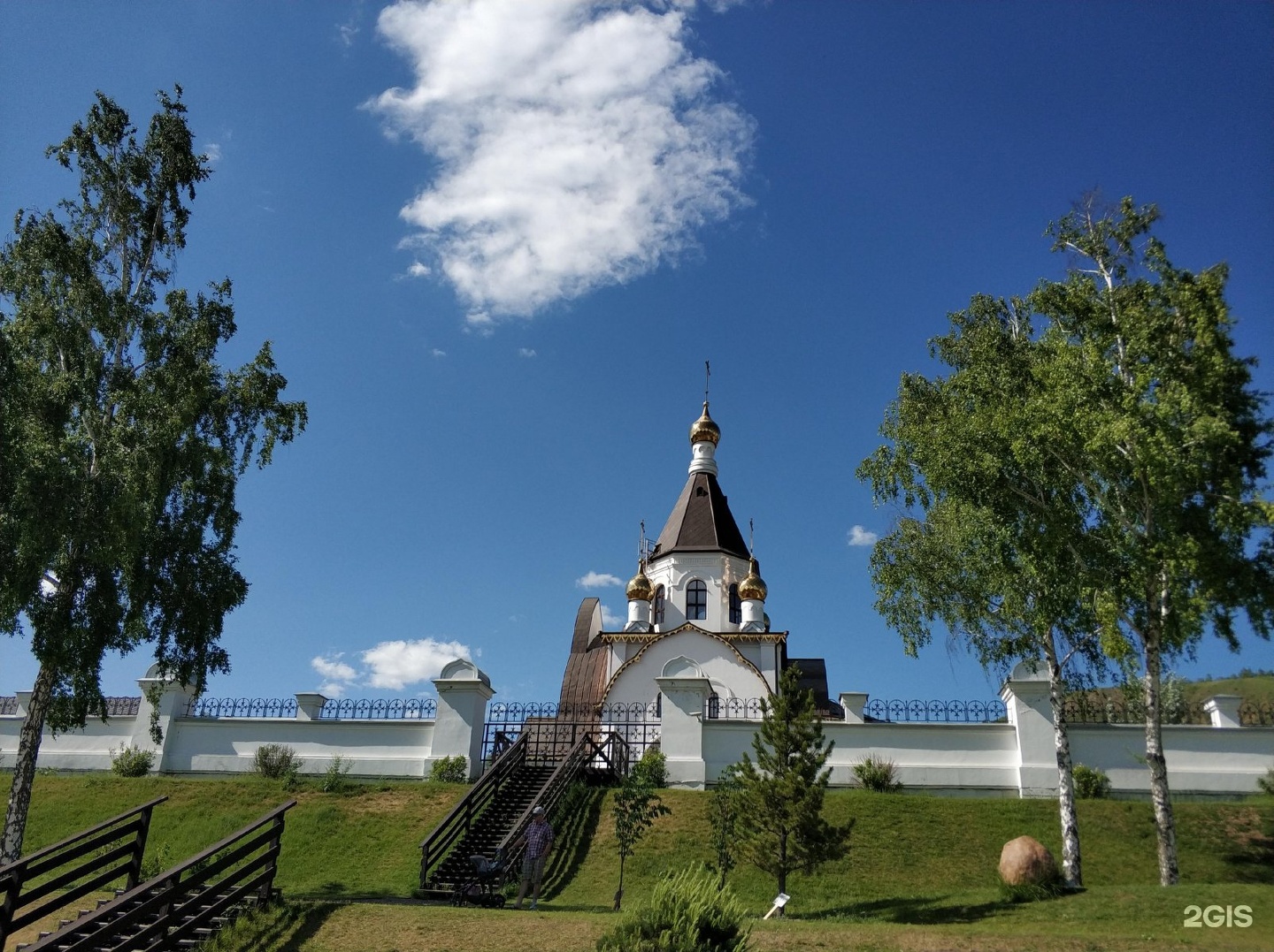 Мужской монастырь в Красноярске на Удачном