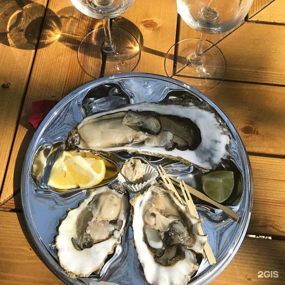 Мидии и устрицы анапа. Устрицы в Анапе. Yummy Oysters, Анапа. Устричная ферма Анапа. Анапа устричный бар.