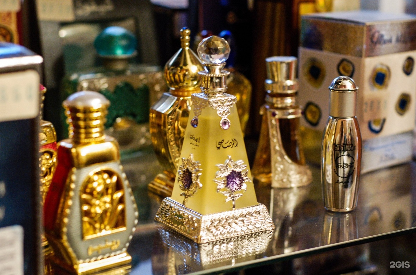 Арабские духи rasasi. Арабские элитные духи. Дорогие восточные духи. Ориентал магазин парфюмерии. Восточные духи.