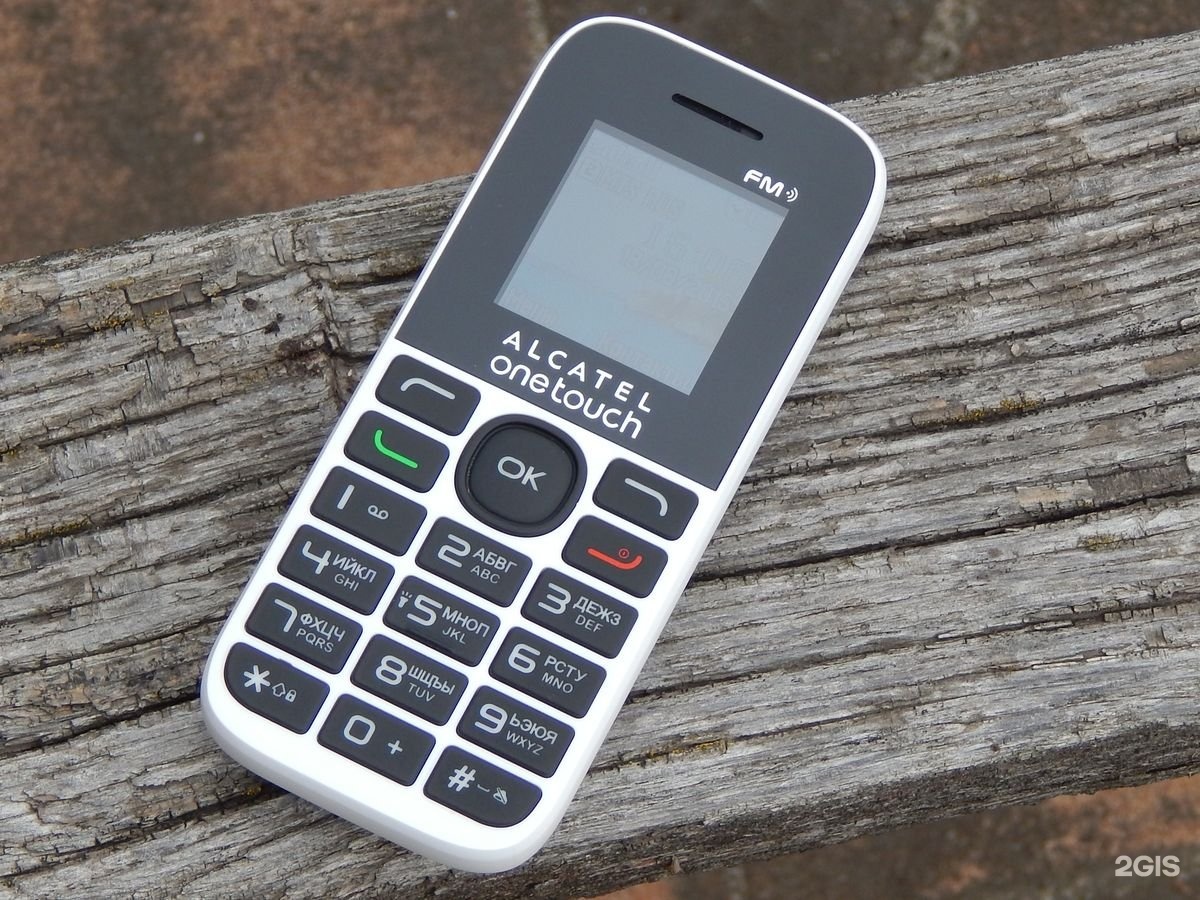 Алкатель кнопочный телефон. Alcatel one Touch 1020d. Алкатель Ван тач кнопочный. Alcatel one Touch кнопочный. Alcatel one Touch звонилка.