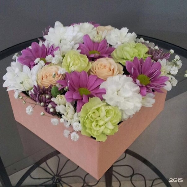 Luxflowers казань. Цветы микс казань. Цветы микс казань. Салон цветов вывеска. Цветы микс казань.