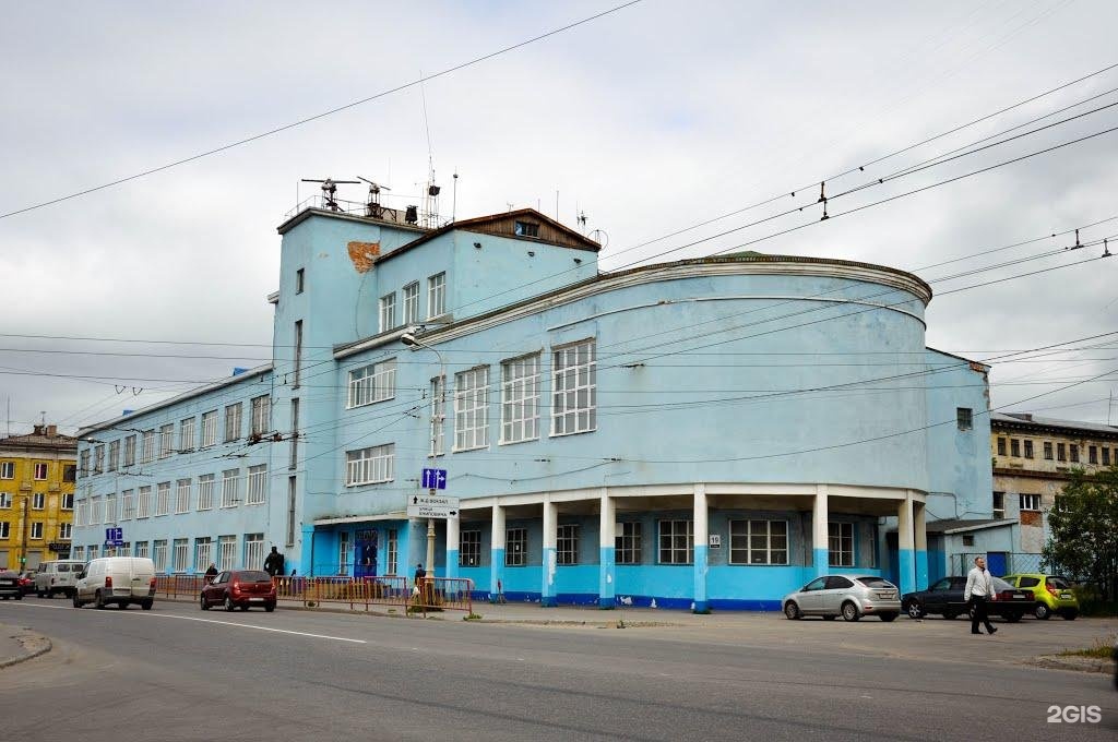 Мурманский морской рыбопромышленный колледж. Здание средней мореходки мурманск. Рыбопромышленный колледж имени и. Колледж имени месяцева мурманск. Морской рыбопромышленный колледж им.