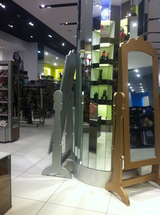 Topshop Clothing Shop The Dubai Mall 3 Mohammed Bin Rashid