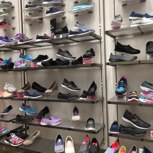 skechers shoes showroom in dubai