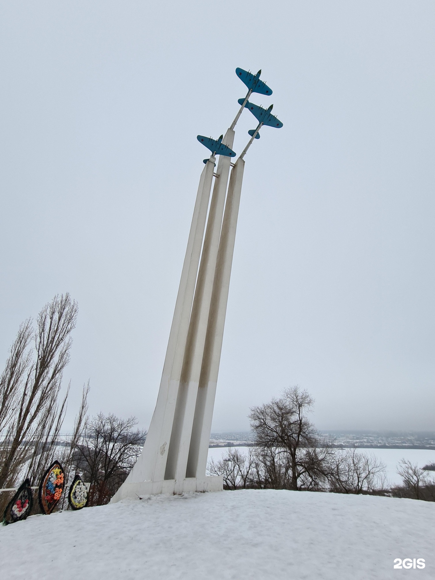 семилуки парк три самолета