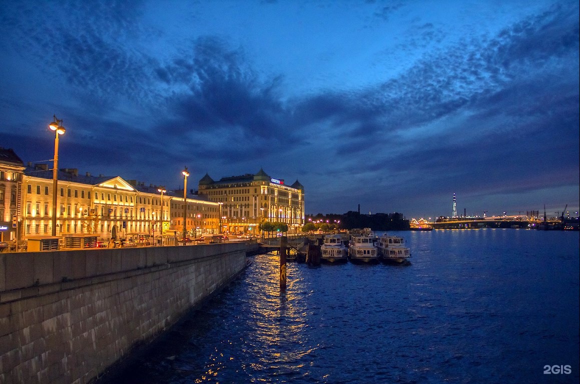 Набережная санкт петербурга фото. Макаровская набережная Санкт-Петербург. Набережная Макарова СПБ. Набережная Макарова Набережные Санкт-Петербурга. Набережная Макаров СПБ.