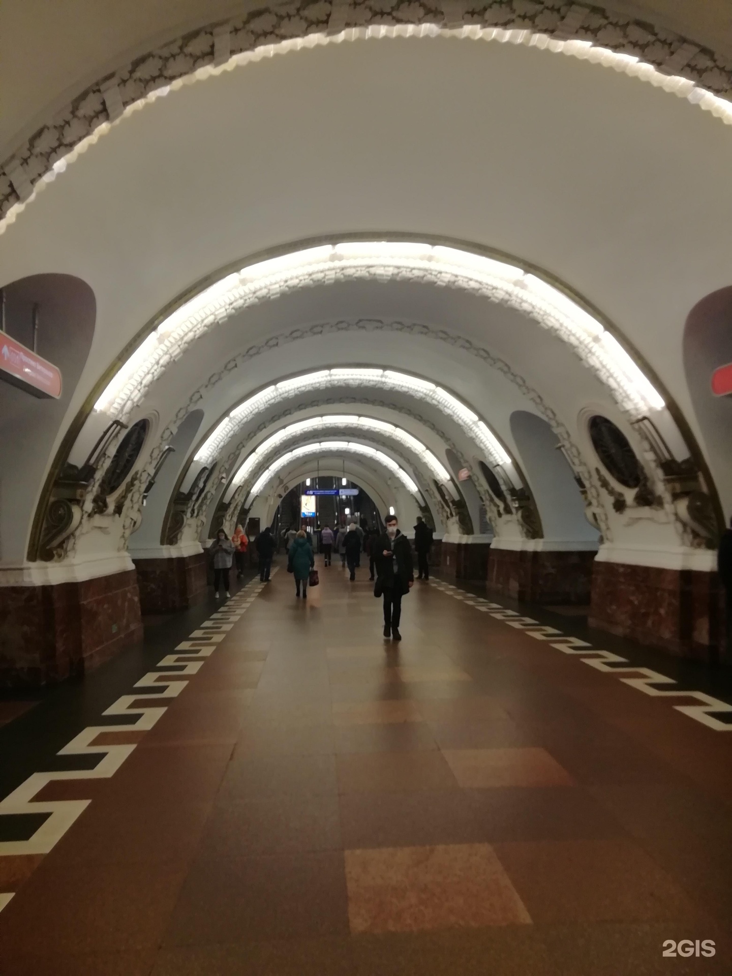 Вестибюль метро площадь Восстания 2
