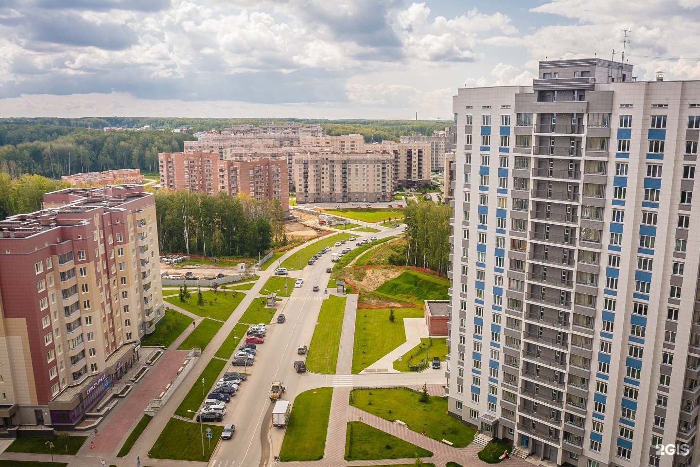 Фото недорого новосибирск. Кольцово Никольский проспект. Никольский проспект 13 Кольцово. Новосибирск Кольцово Никольский проспект. Никольский проспект 11.