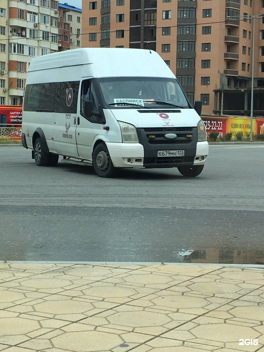 Автостанция каспийск. Автобус Махачкала. Маршрутка Махачкала. Махачкалинские маршрутки. Махачкалинский микроавтобус.