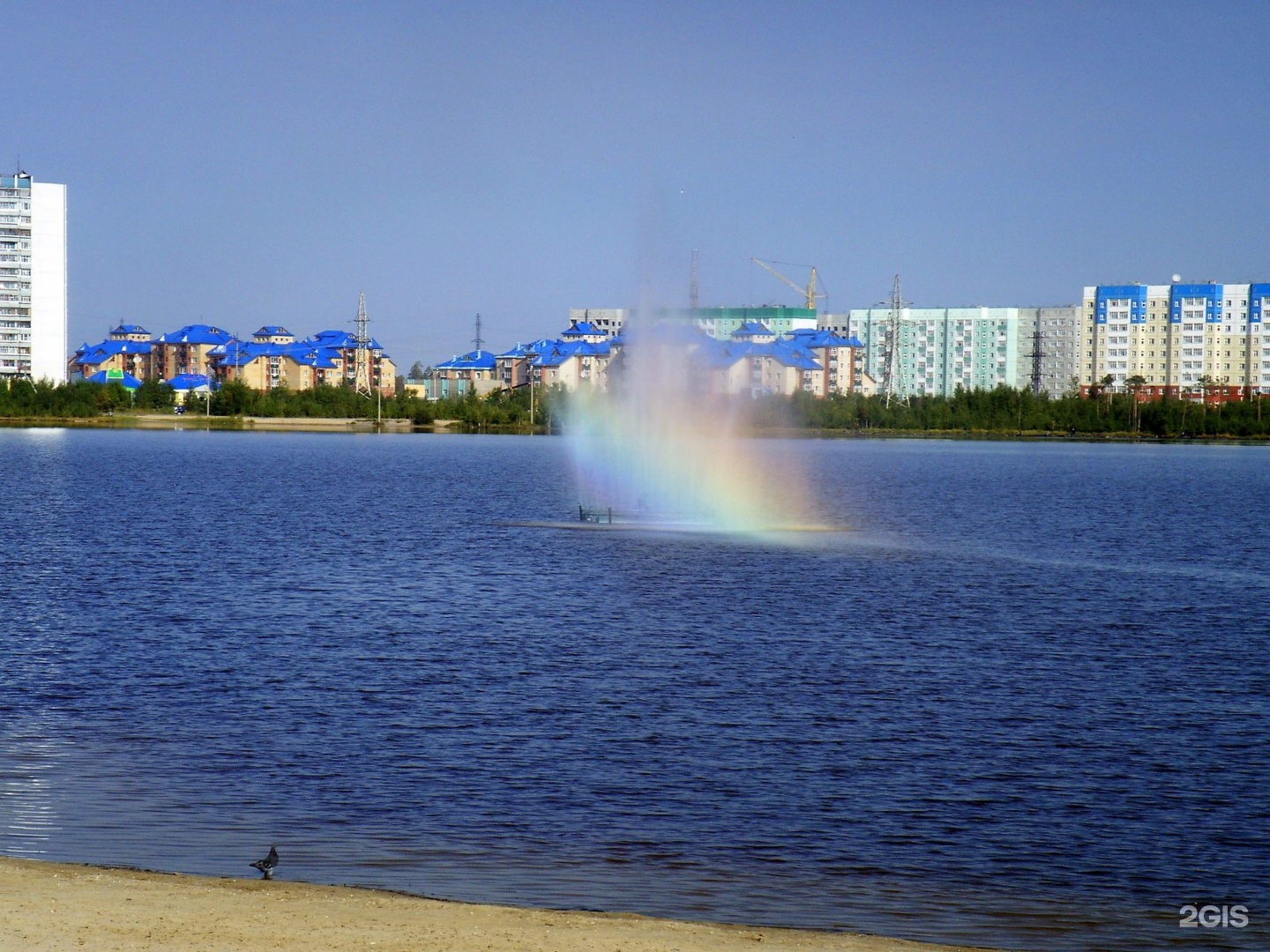 В Нижневартовске в Нижневартовске Комсомольское озеро