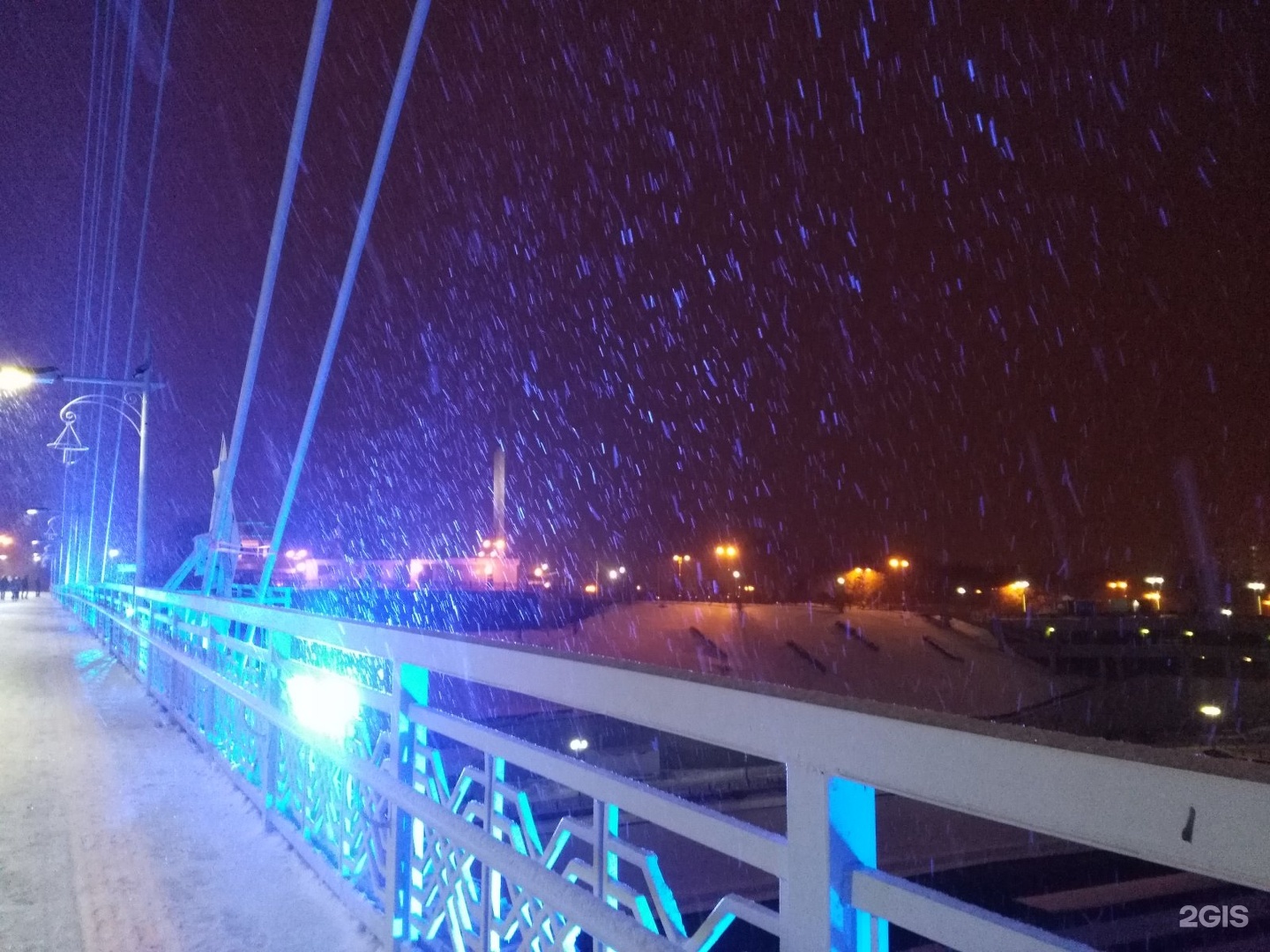Мост влюбленных Тюмень ночью зимой