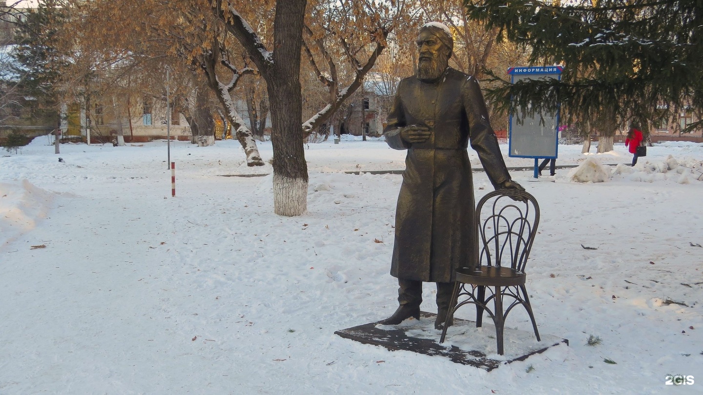 Памятник распутину. Памятник Григорию Распутину в Тюмени. Григорий Распутин памятник Тюмень. Памятник Распутина в Тюмени. Памятник Григория Распутина в Тюмени.