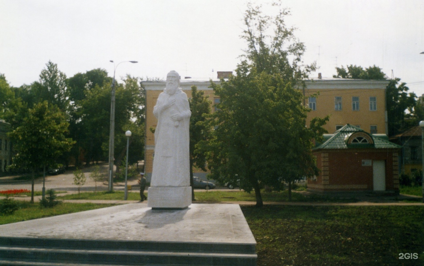 Сергиевск улицы. Памятник сергию Радонежскому в Сергиевске Самарской области. Памятник сергию Радонежскому в Минеральных Водах. Монумент Сергия Радонежского Самара.