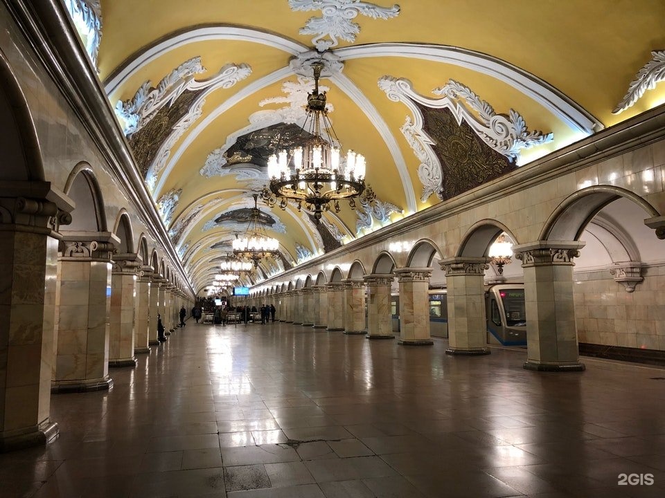 первой, станция комсомольская картинки неоднозначны, они провоцируют