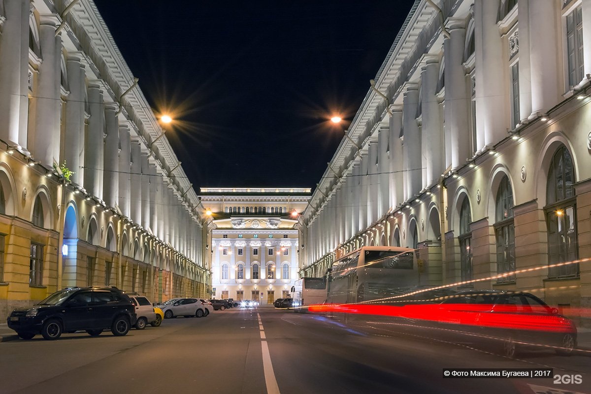 Ул зодчего росси санкт петербург 2. Улица Росси в Санкт-Петербурге. Улица зодчего Росси в Петербурге. Улица зодчего Росси Санкт-Петербург фото. Улица зодчего Росси Санкт-Петербург ночью.