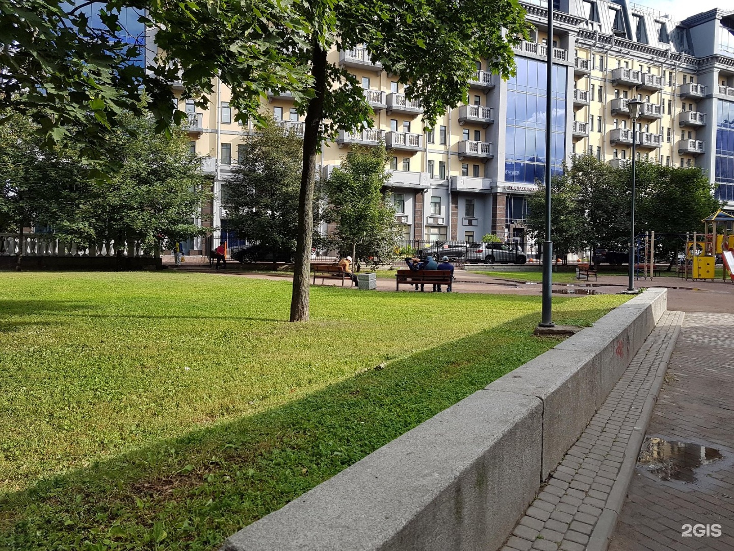 Спб смоленское. Смоленский сквер в СПБ. Московский проспект СПБ Смоленский сквер. Смоленский сквер Челябинск. БЦ Смоленский сквер в СПБ.