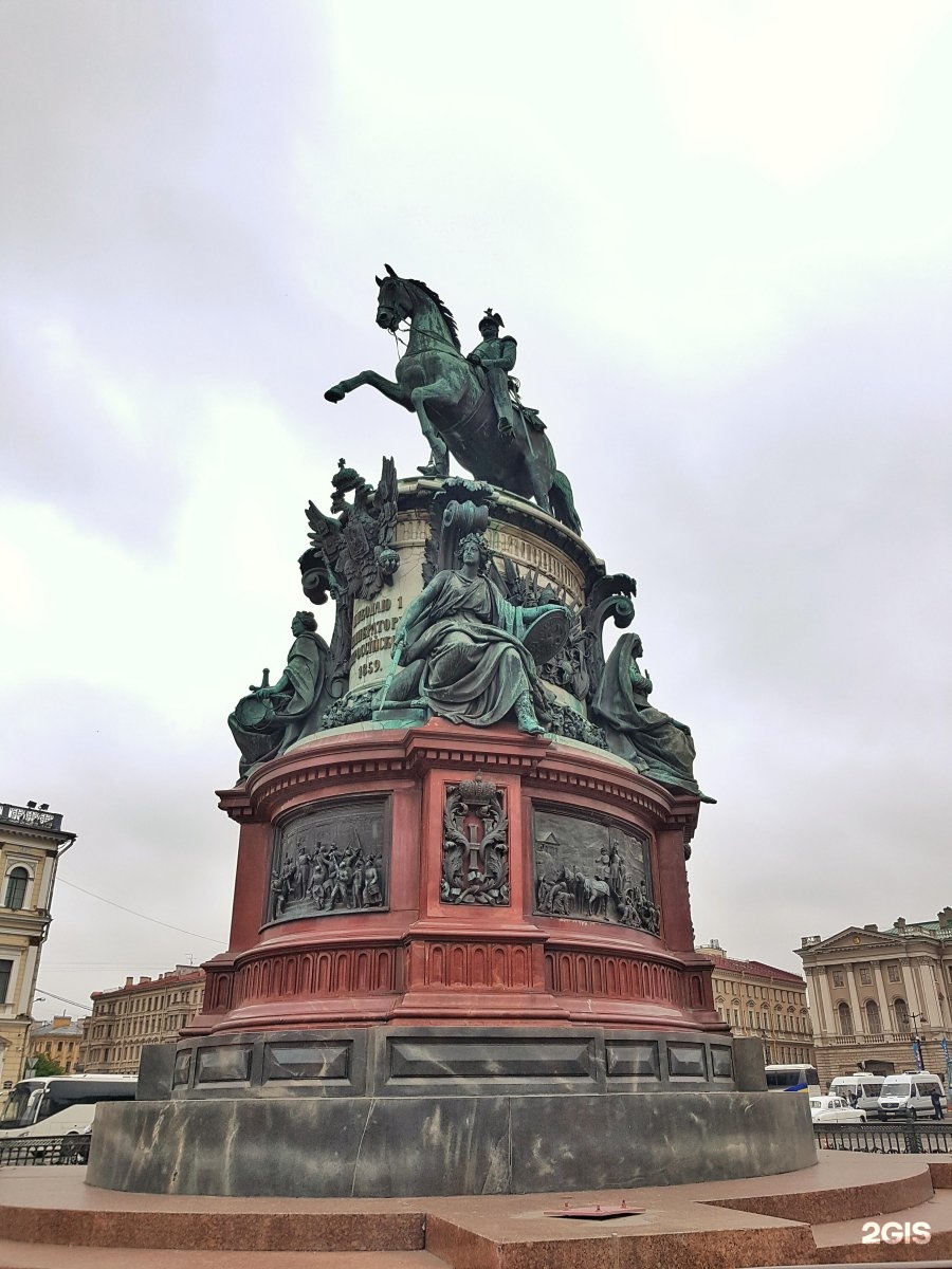 Памятник николаю 1 в санкт петербурге. Монумент Николаю 1 в Санкт-Петербурге. Памятник Николаю 1. Памятник Николаю 1 в Санкт-Петербурге фото. Р памятник Николаю 1 в Петербурге.