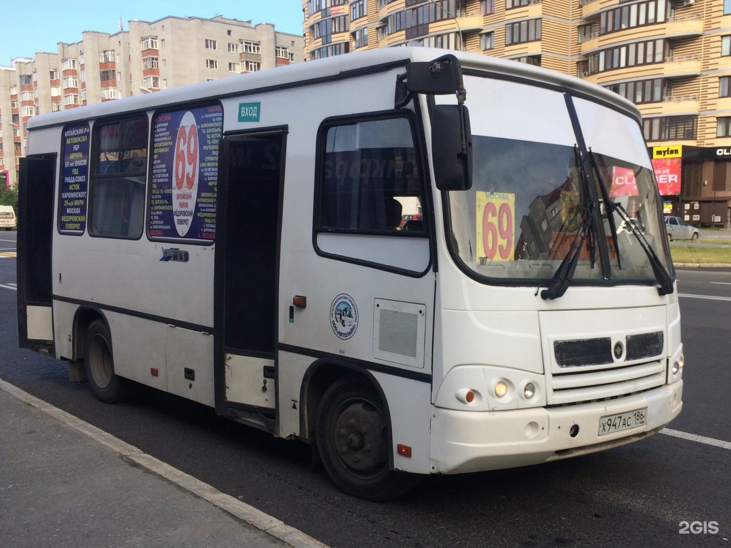 Транспорт сургут. Маршрутка Сургут. Автобус Сургут. Маршрутный автобус. Автобус 69.