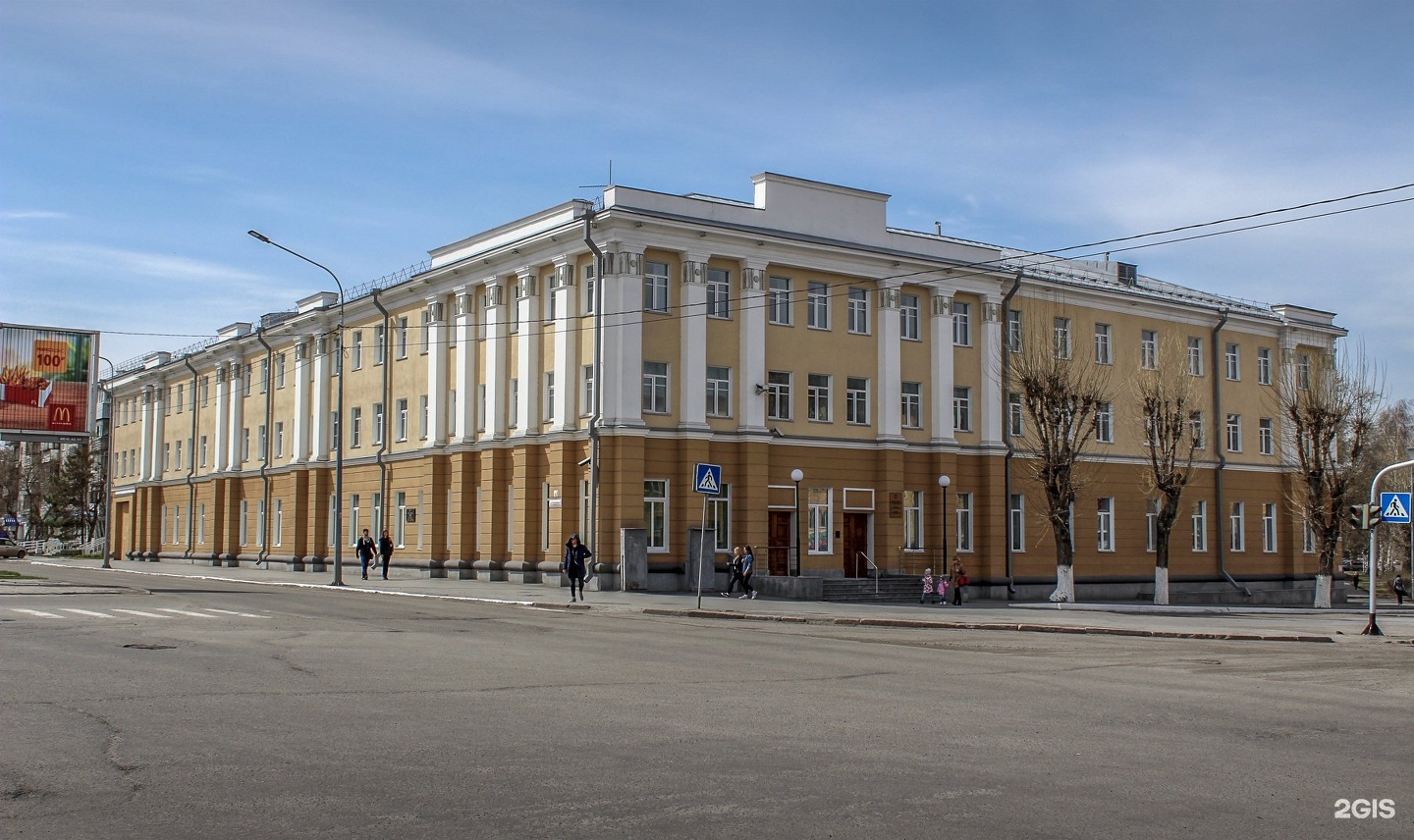 Социалистический проспект Барнаул. Социалистический 38 Барнаул. Молодежная 38 Барнаул. Социалистический проспект, 38.