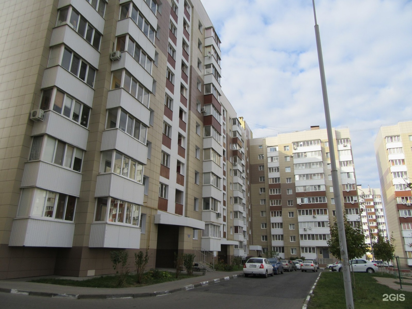 фото бульвара строителей в белгороде ножкин его жена