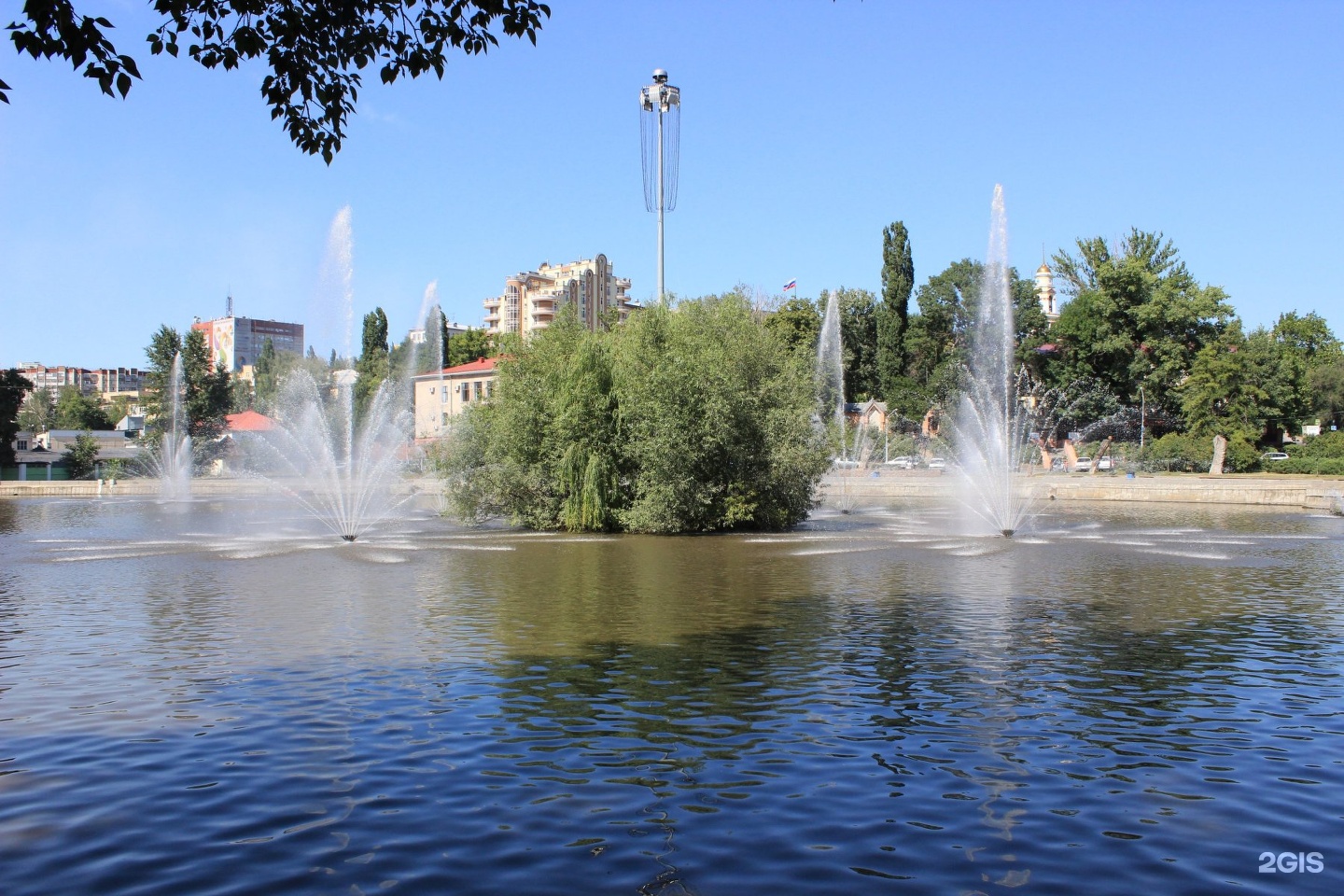 Петровский пруд фонтаны Липецк