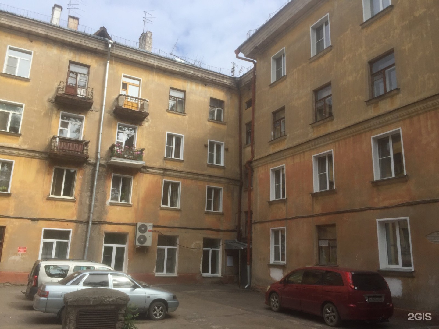 3 кв октябрьский. Некрасова 43 Ярославль. Калинина 30 Уфа. Чита ул Ленинградская 5. Ленинградская 5 фото