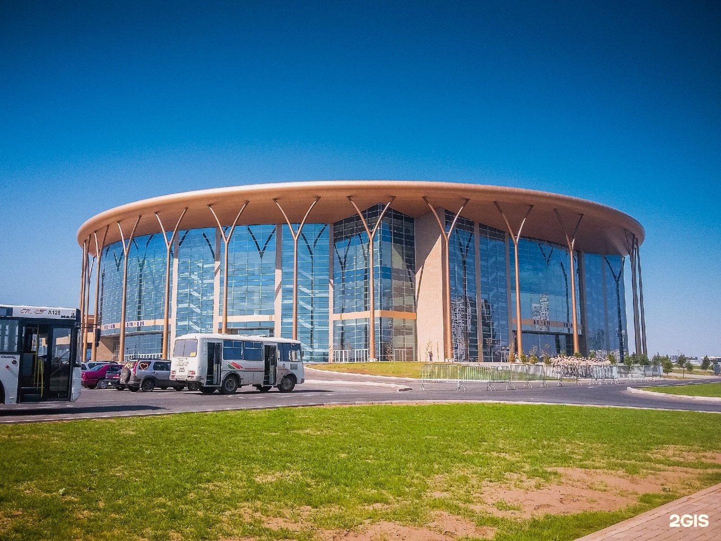 барыс арена астана. ледовый дворец барыс. барыс арена астана. стадион барыс арена. астана ледовая арена.