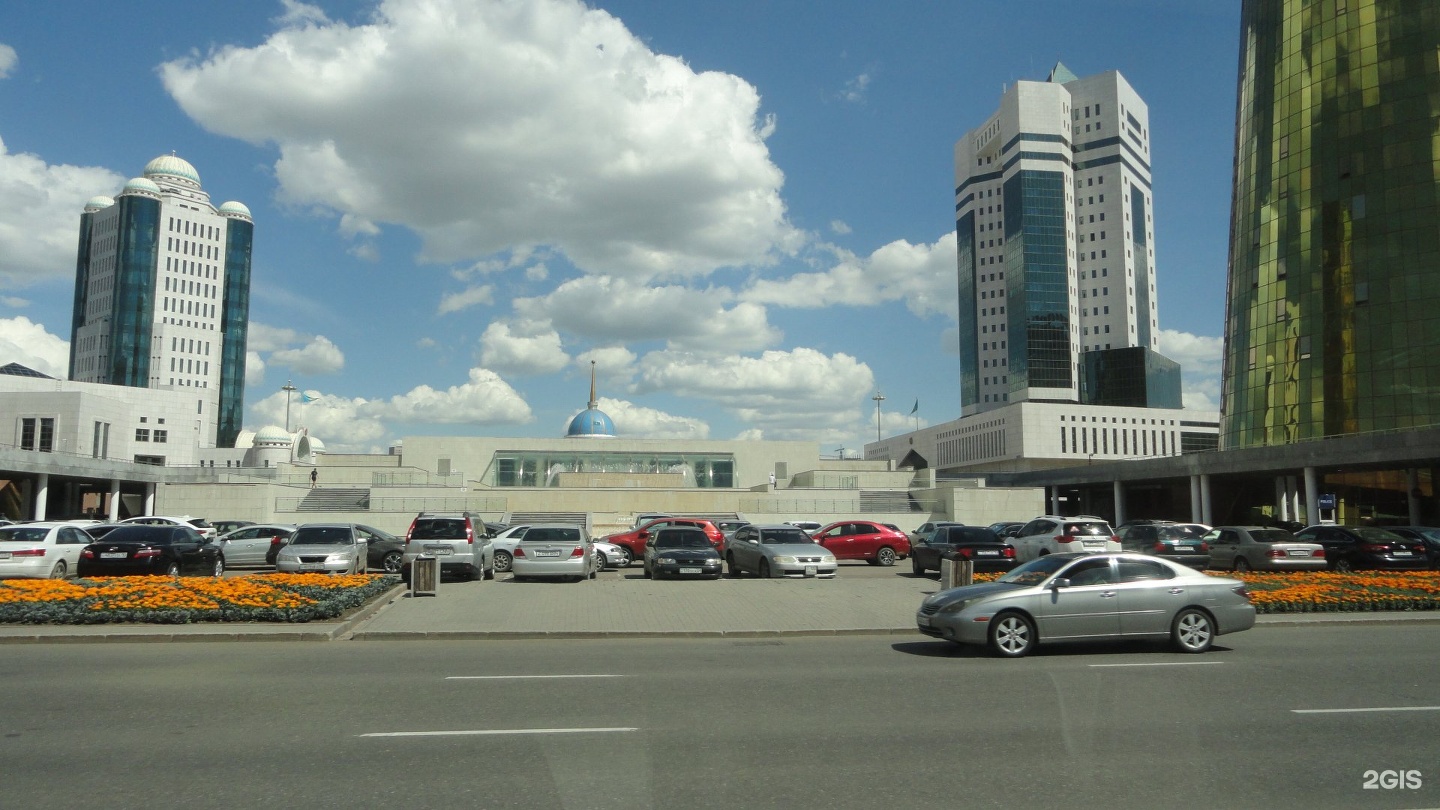 Жк центральный сквер астана. Проспект республики астана турист. Астана ,проспект республики,2. Астана проспект республики. Нурсултан город проспект республики улица.