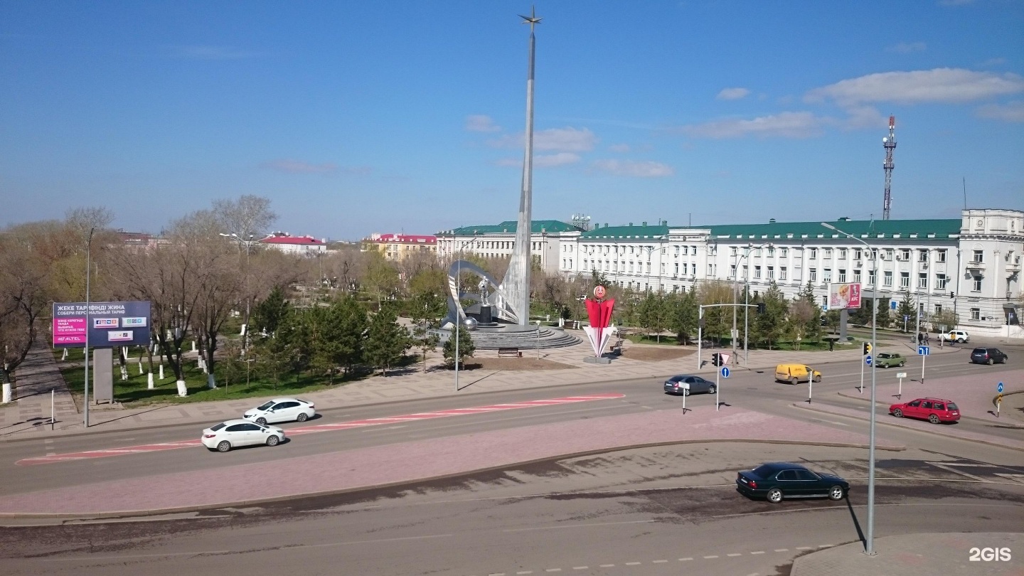 Веб камера орск площадь гагарина. Площадь Гагарина Орск. Памятник Гагарину в Караганде. Темиртау площадь Гагарина. Площадь Гагарина.