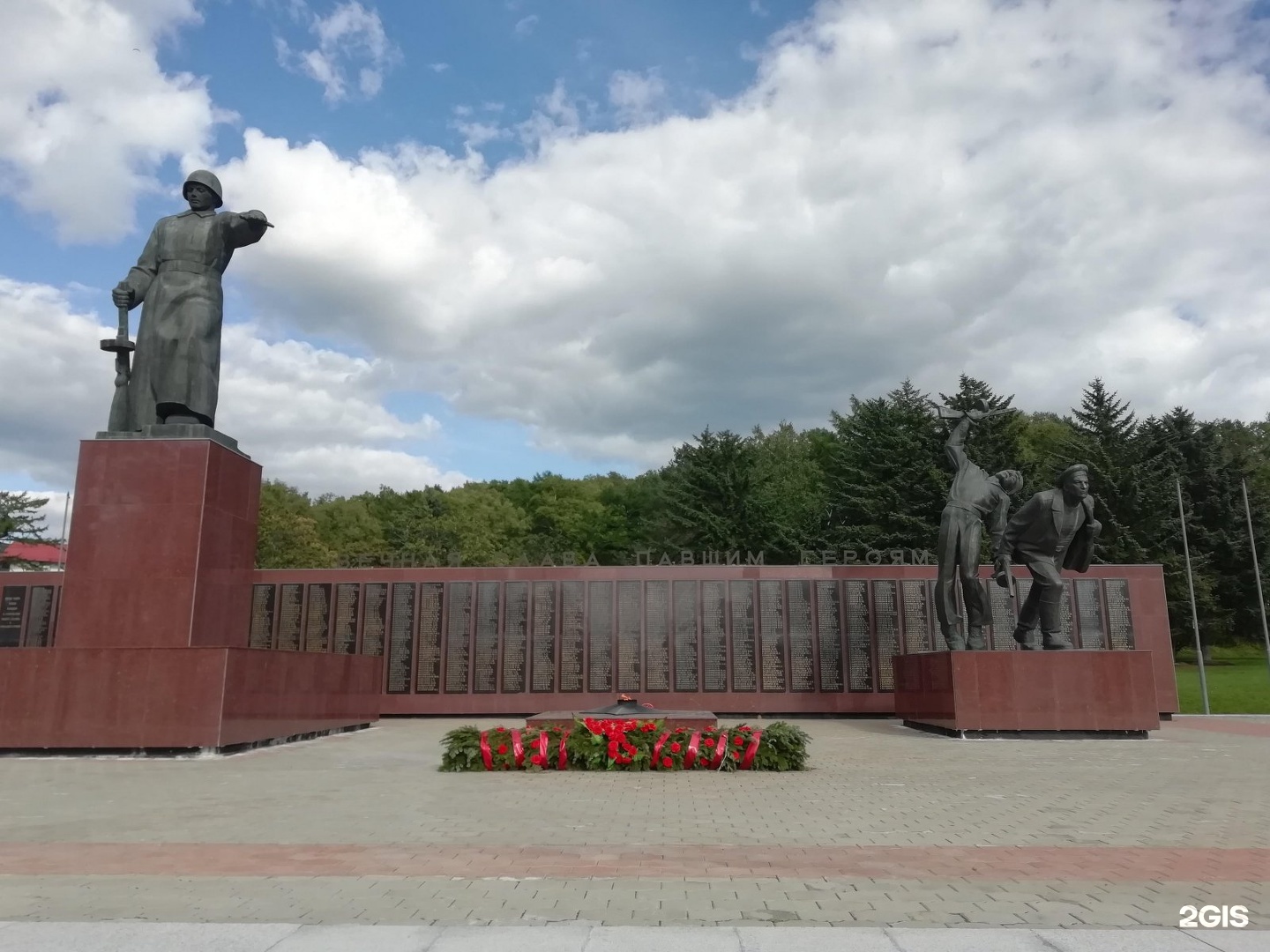 площадь славы южно сахалинск