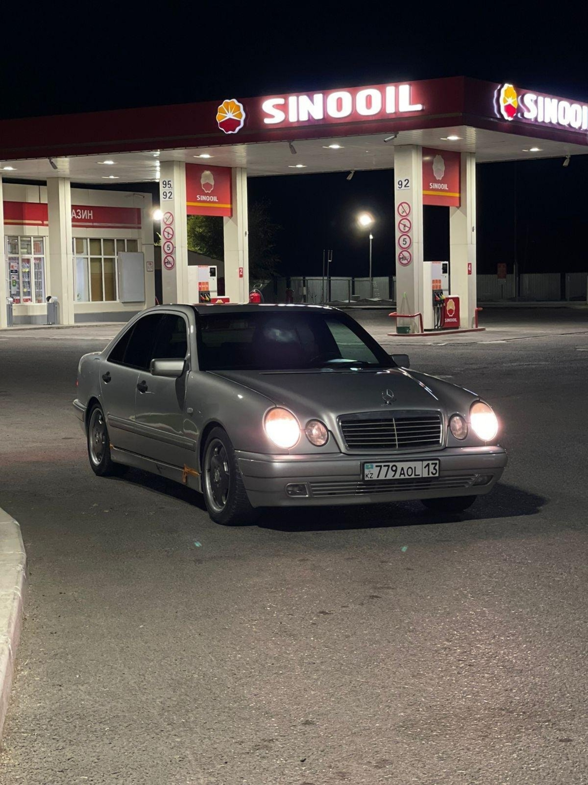 Мен порнода тілден кончам Орыс секс мені ес-түссіз қалдырды