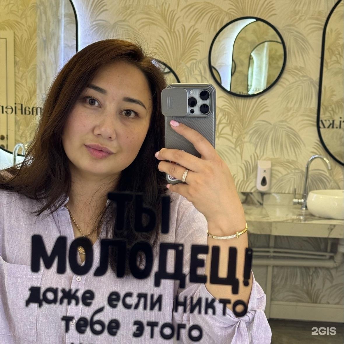 Пиздер темекі шегеді Ең жақсы ресейлік толық метражды порнофильмдерді қараңыз