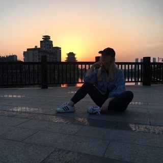 Анна Dude