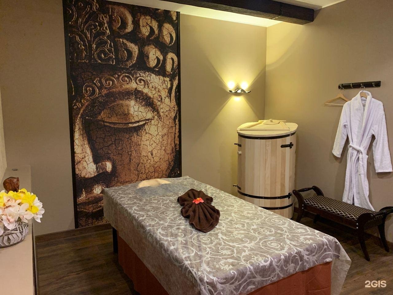 Әдемі іш киім порносын көріңіз