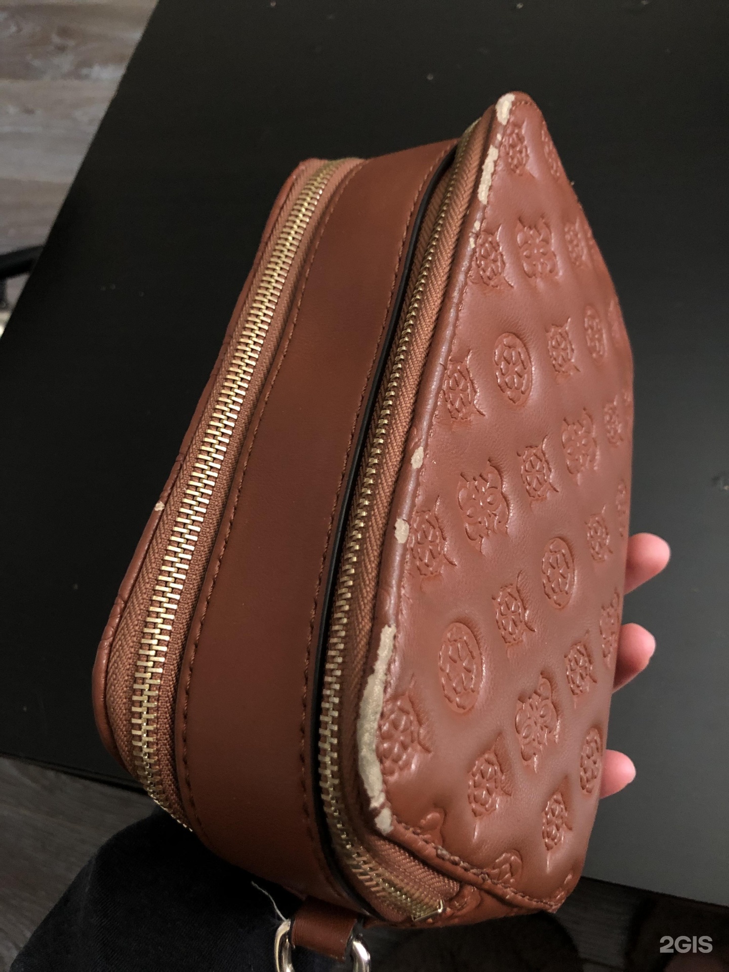 Guess новокузнецк. Guess новокузнецк. кошелёк женский guess 100 полиэстр. планета новокузнецк магазины. Guess новокузнецк.