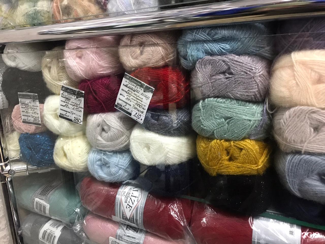 Магазин ткани липецк. Магазин тканей киров. Ип textile impex. Липецк улица пи смородина 12б дом ткани. Магазин тканей.