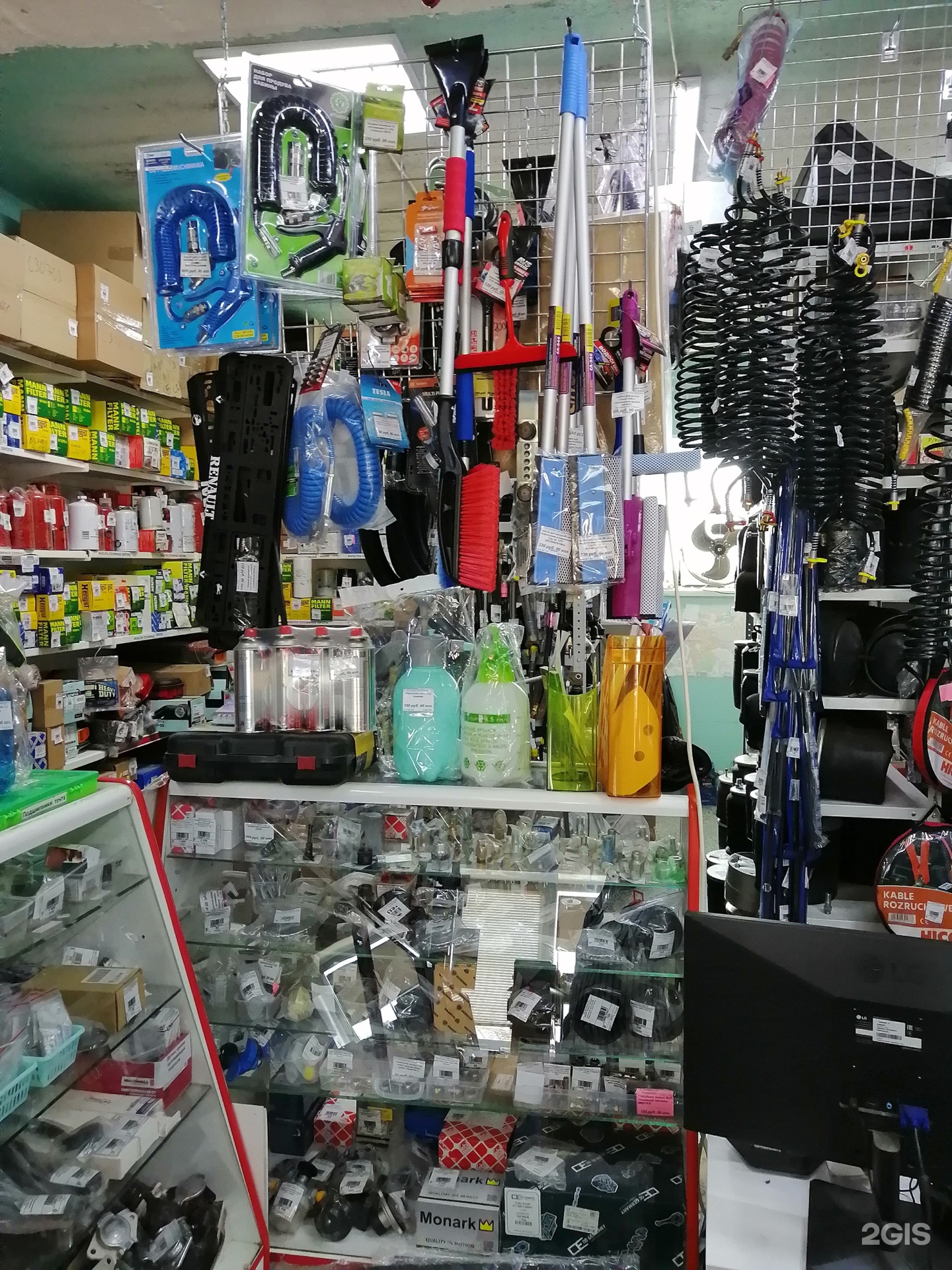 Автозапчасти октябрьский проспект. Запчасти чебаркуль. Запчасти чебаркуль. Магазины в чебаркуле. , 9б фото.