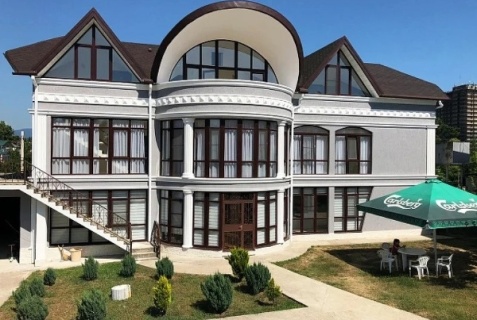 Гудаута: Гостевой дом Нина