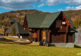 Турбаза Медвежья гора в Усть-Коксе в Республике Алтай