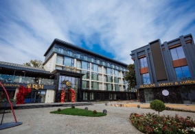 Отель Aurum Garden Hotel в Шымкенте