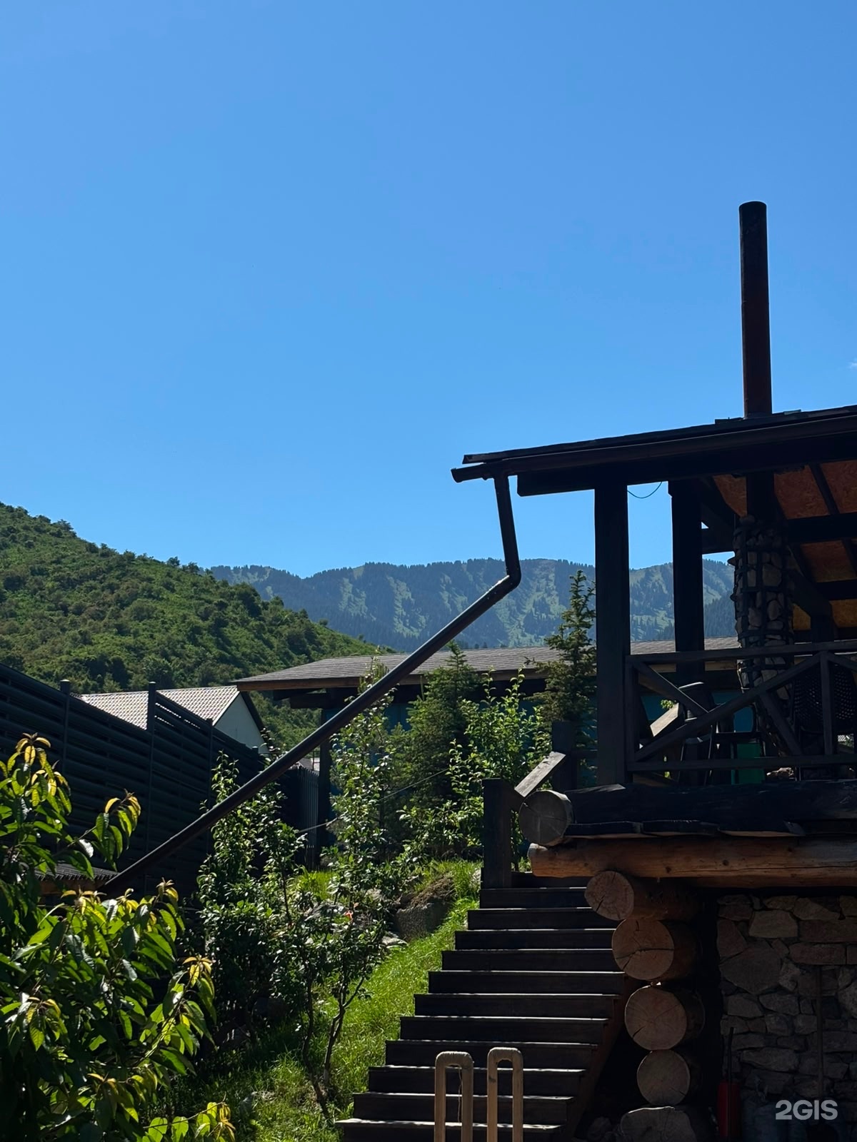 Top Hill Resort